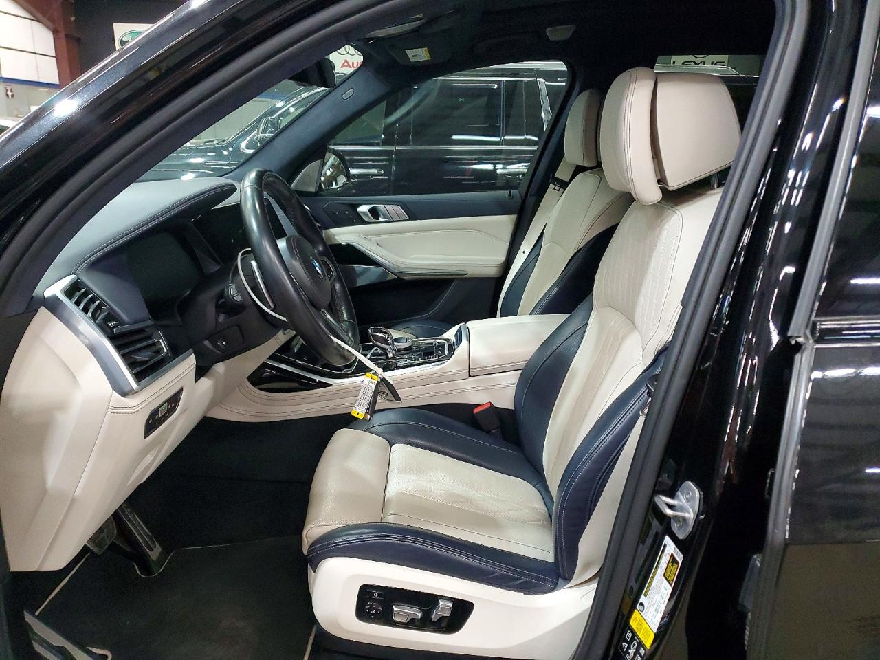 BMW X Series M50i