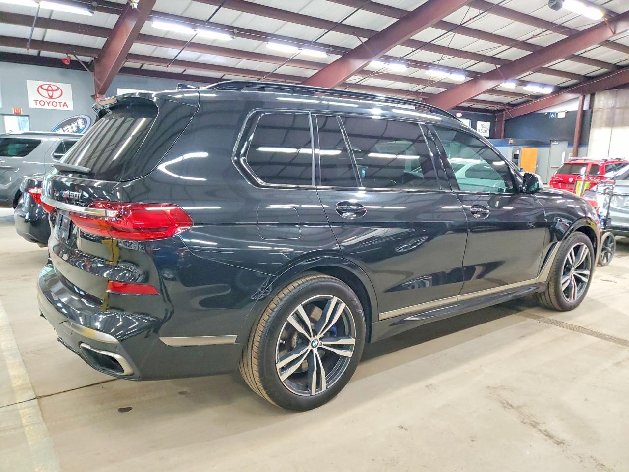 BMW X Series M50i