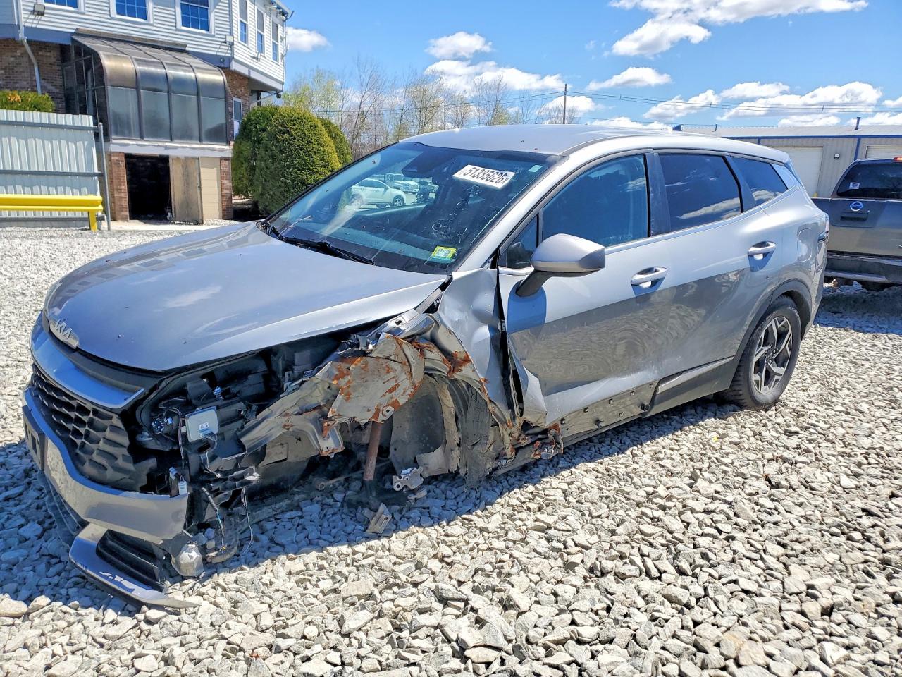 Salvage Kia Sportage Image