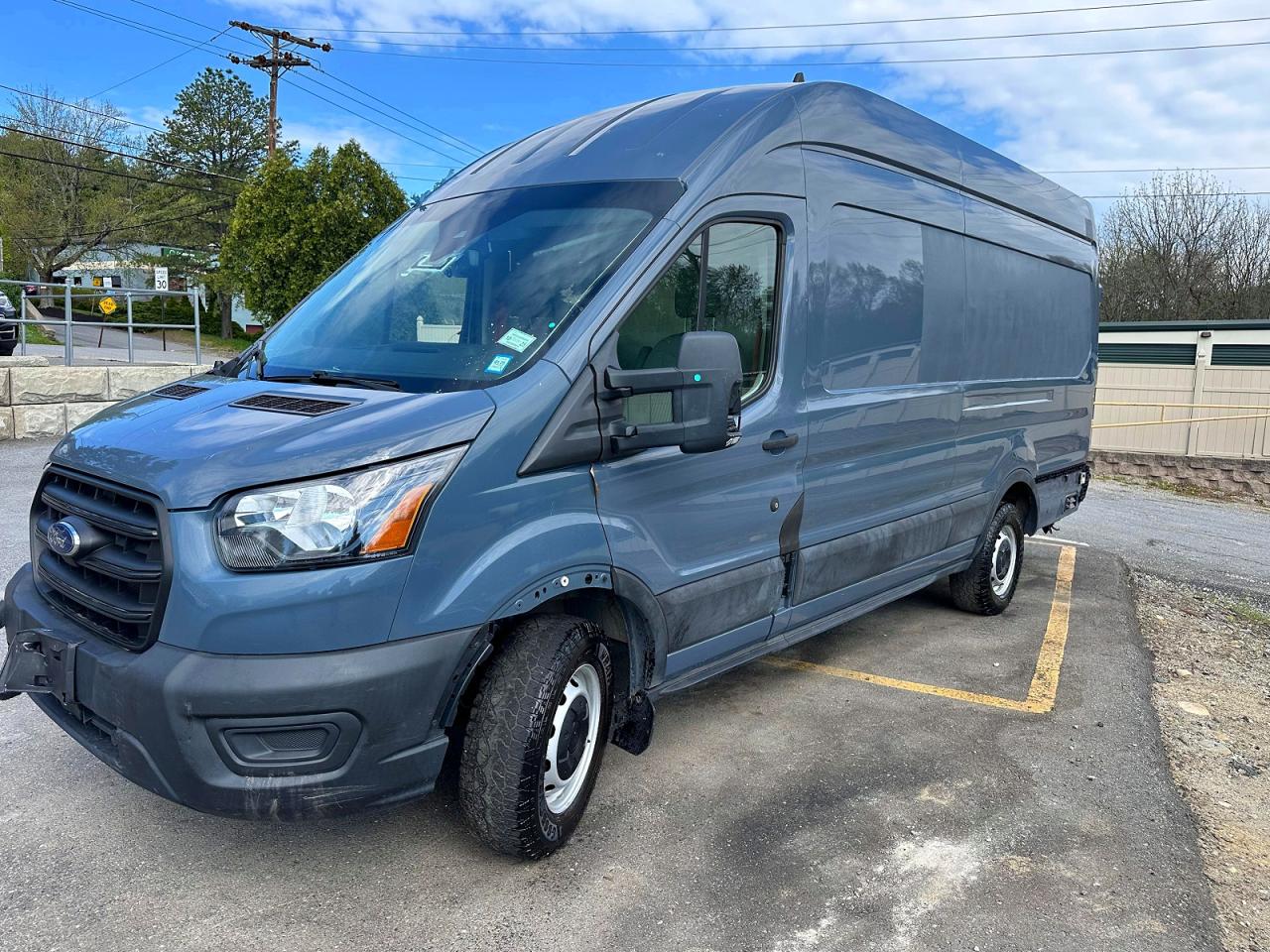 Salvage Ford Transit Image