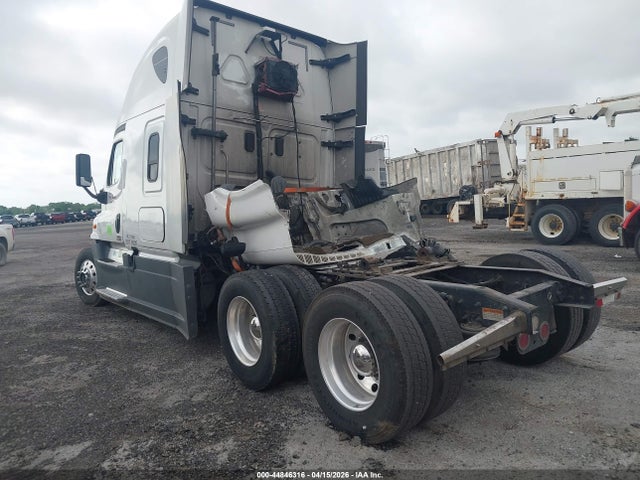 Freightliner Cascadia 125