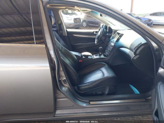 INFINITI G37 Journey