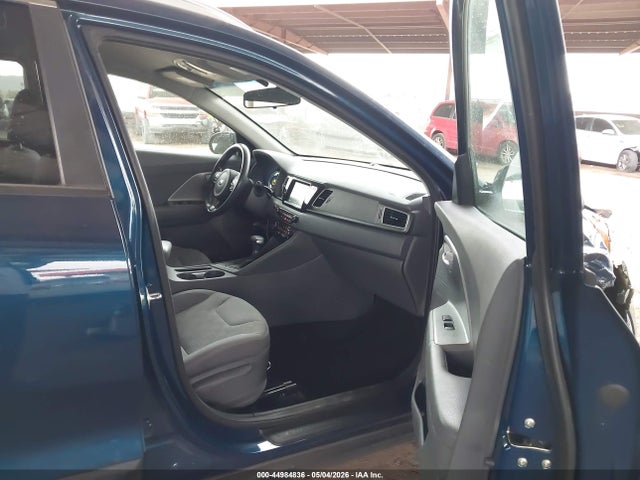 Kia Niro Lx