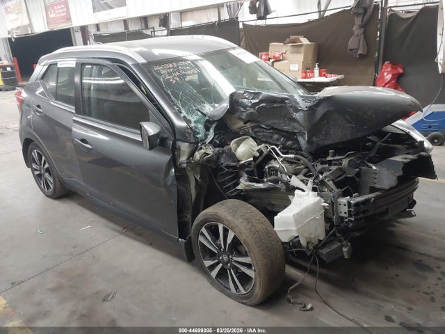 Salvage Nissan Kicks Image