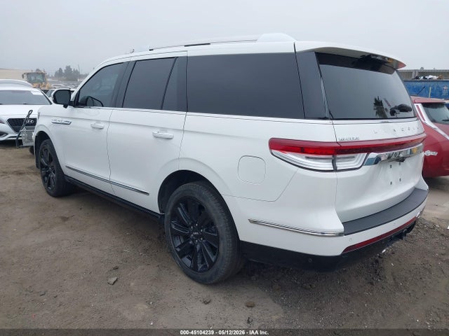 Lincoln Navigator Reserve