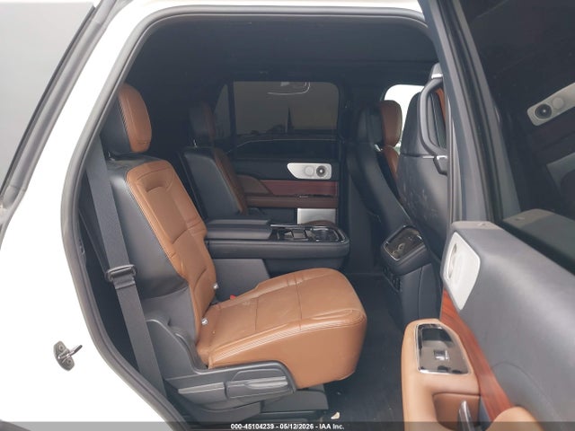 Lincoln Navigator Reserve