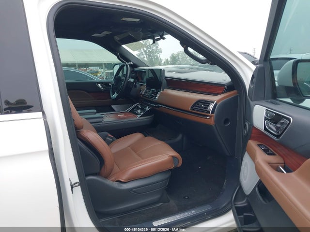Lincoln Navigator Reserve