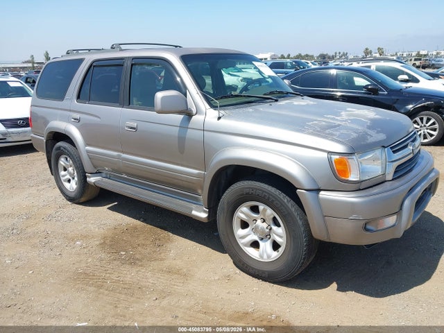 Salvage Toyota 4Runner Image