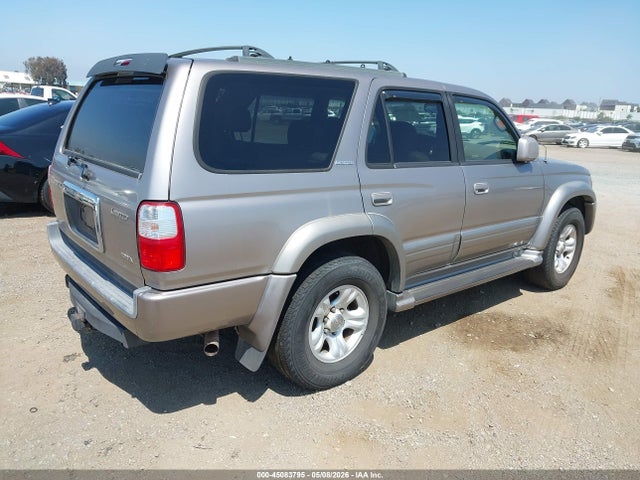 Toyota 4Runner Limited V6
