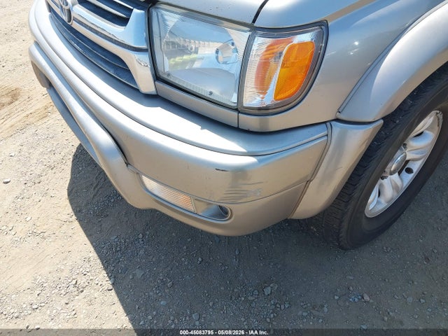 Toyota 4Runner Limited V6