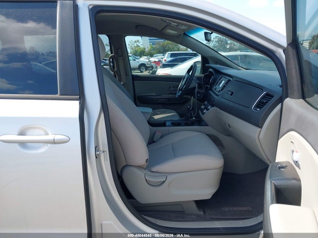 Kia Sedona Lx