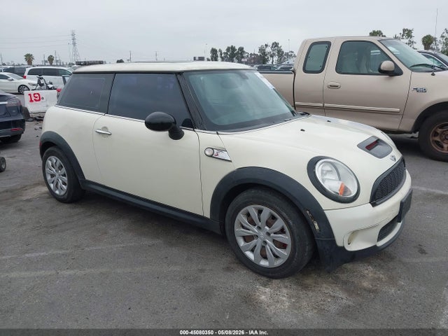 Salvage MINI Cooper S Image