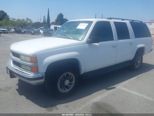 Chevrolet Suburban 2500