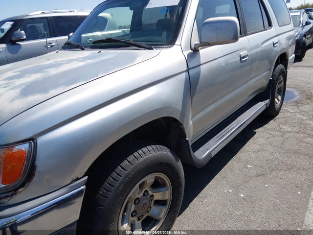 Toyota 4Runner Sr5 V6