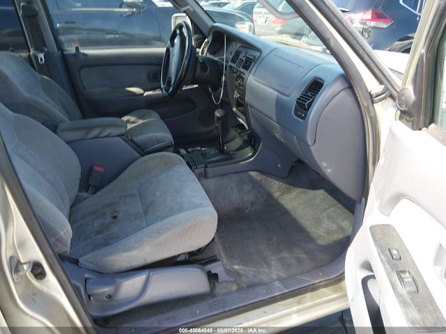 Toyota 4Runner Sr5 V6