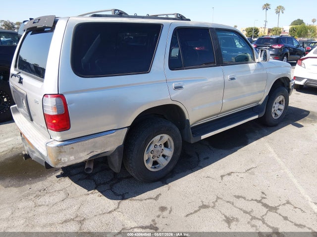 Toyota 4Runner Sr5 V6