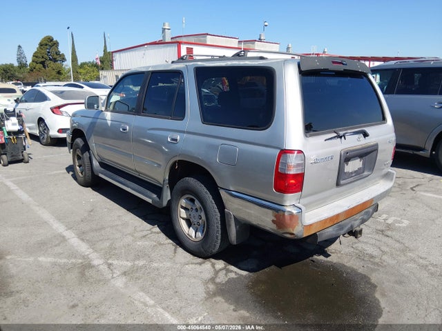 Toyota 4Runner Sr5 V6