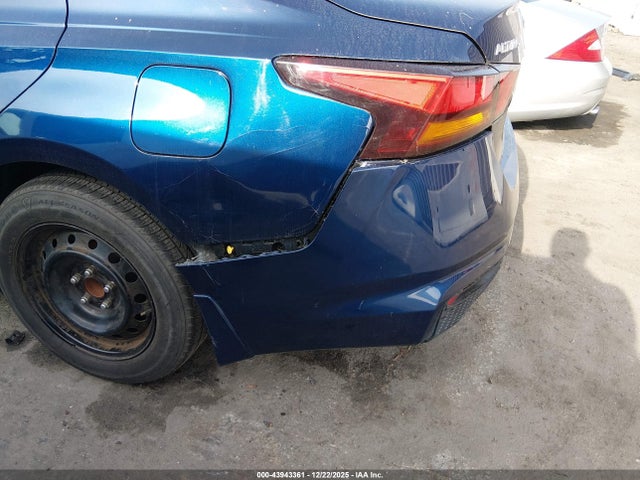 Nissan Altima S Fwd