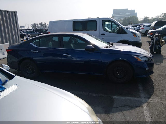 Nissan Altima S Fwd