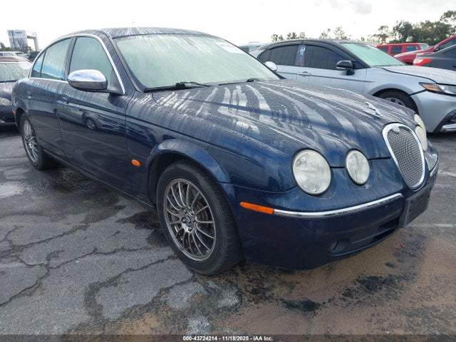 Salvage Jaguar S-Type Image