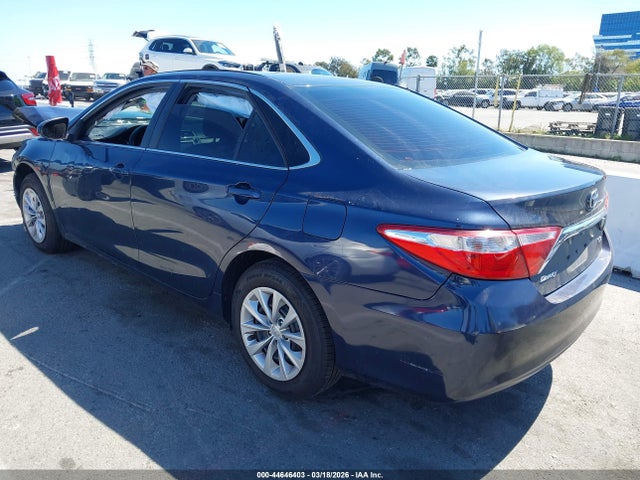 Toyota Camry Le
