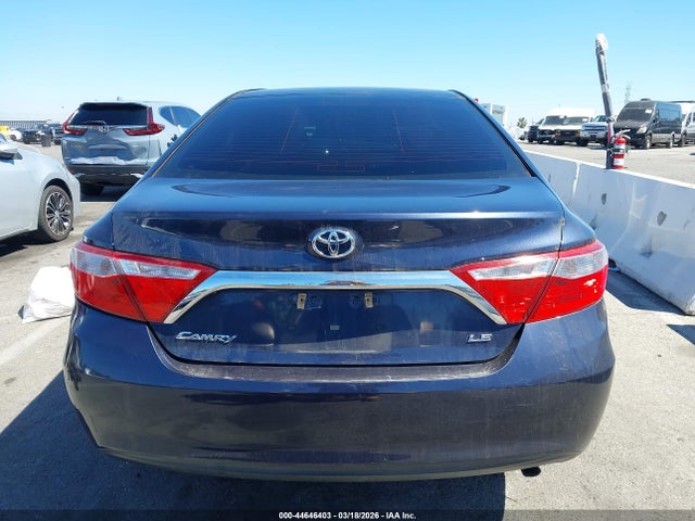 Toyota Camry Le