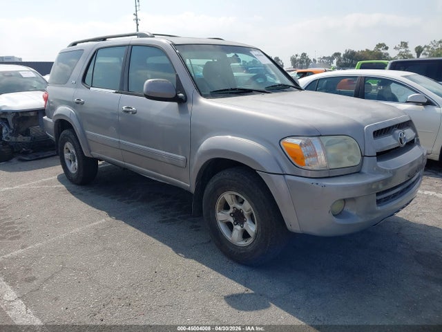 Salvage Toyota Sequoia Image