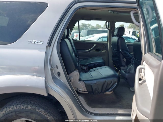 Toyota Sequoia Sr5 V8