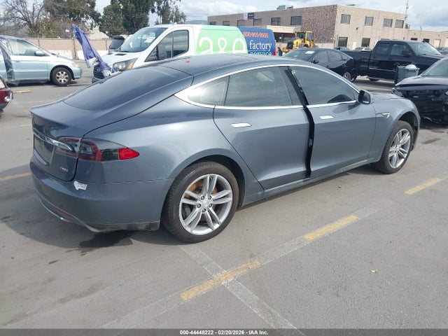 Tesla Model S Performance