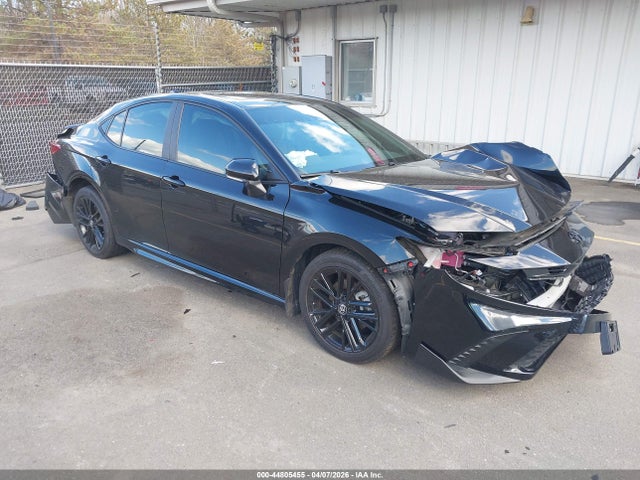 Salvage Toyota Camry Image