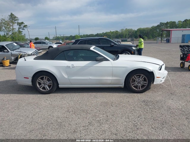 Ford Mustang V6