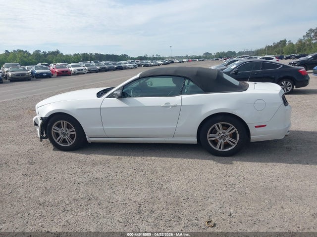 Ford Mustang V6
