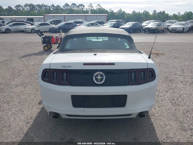 Ford Mustang V6
