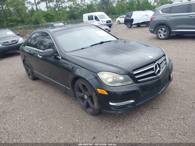 Salvage Mercedes-Benz C-Class Image