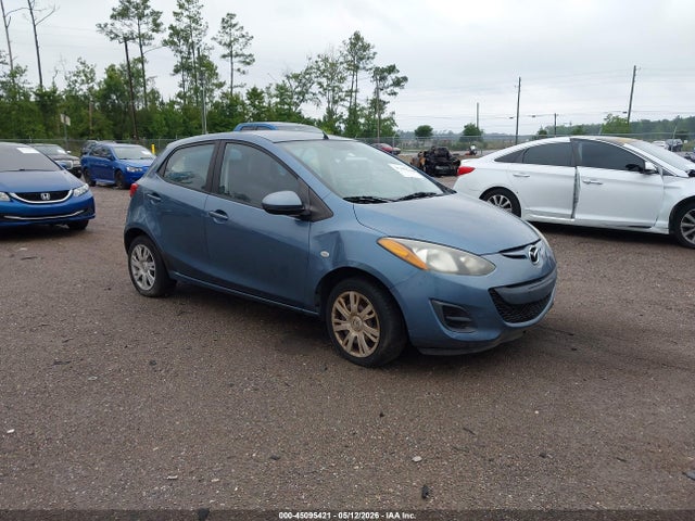 Salvage Mazda Mazda2 Image