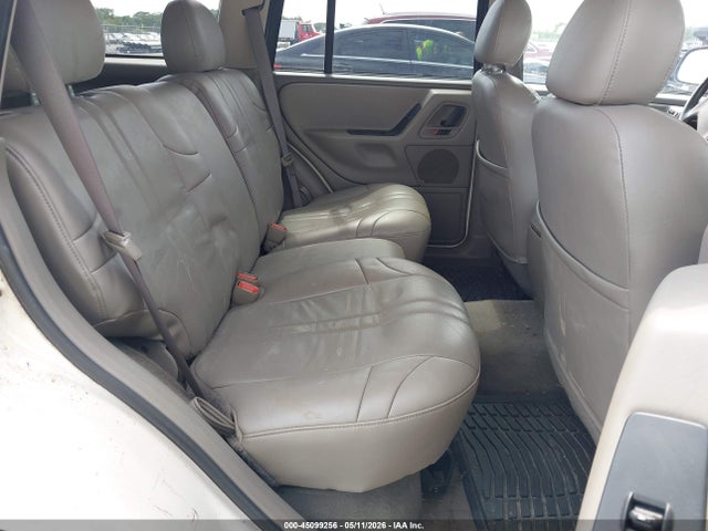 Jeep Grand Cherokee Laredo