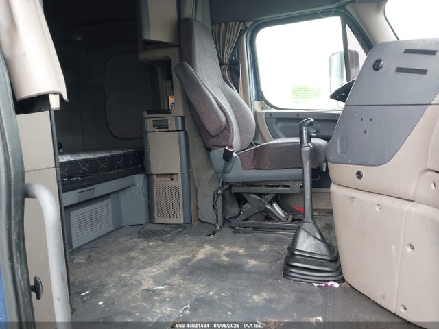 Freightliner Cascadia 125