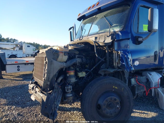 Freightliner Cascadia 125