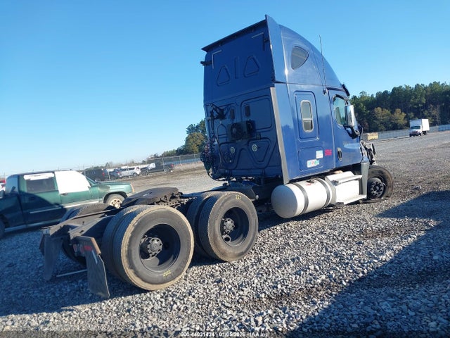 Freightliner Cascadia 125