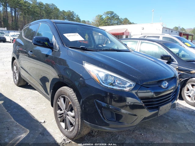 Salvage Hyundai TUCSON Image