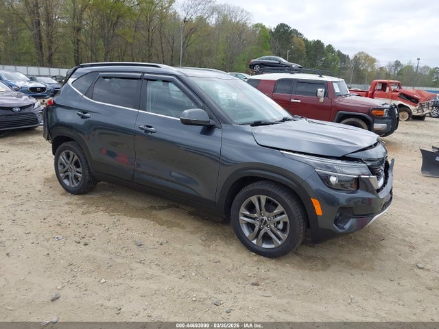Salvage Kia Seltos Image