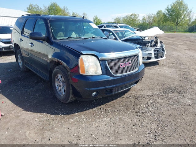 Salvage GMC Yukon Image