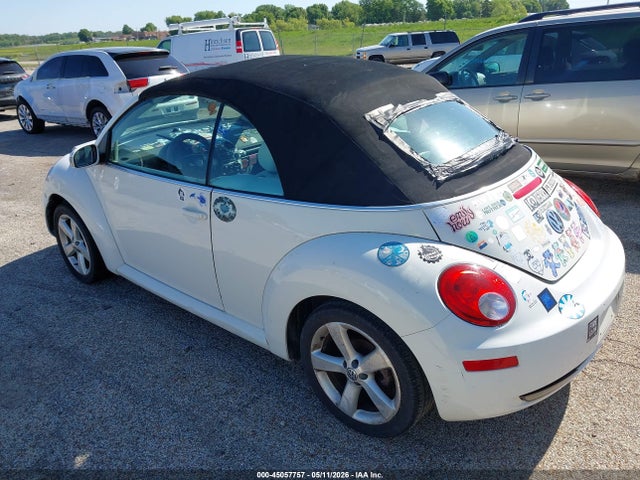 Volkswagen Beetle Triple White