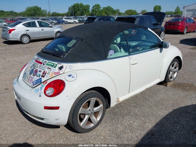 Volkswagen Beetle Triple White