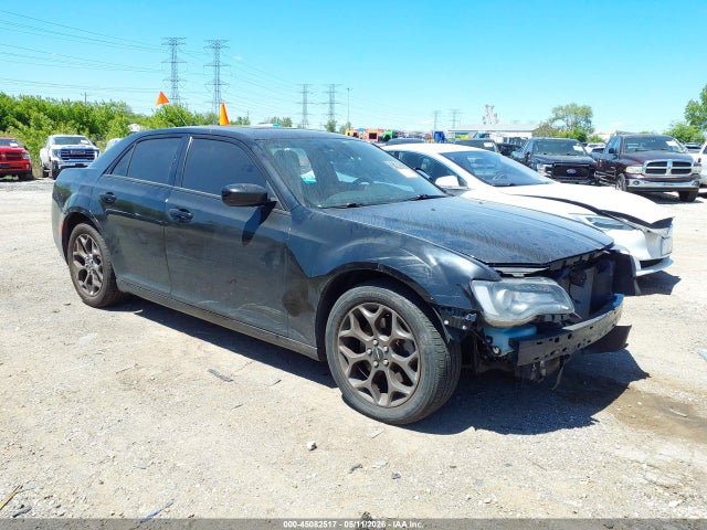 Salvage Chrysler 300 Image