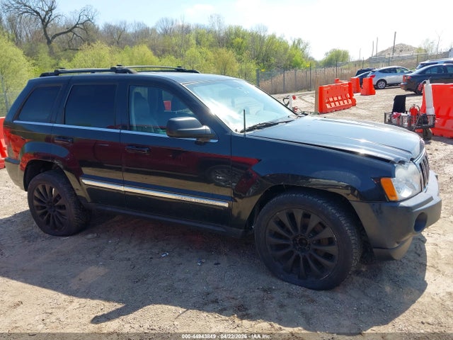 Salvage Jeep Grand Cherokee Image