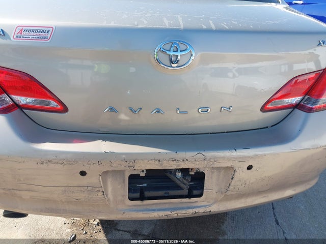 Toyota Avalon Xls