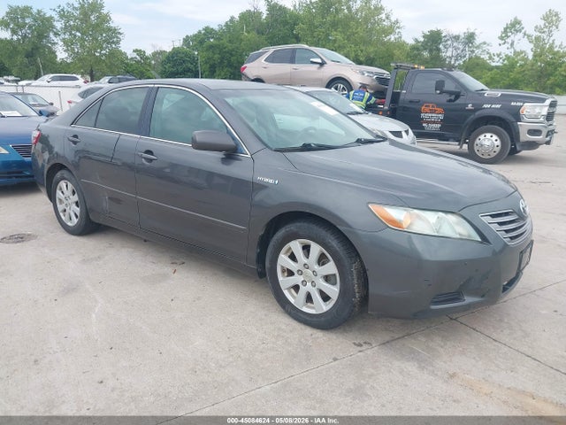 Salvage Toyota Camry Image