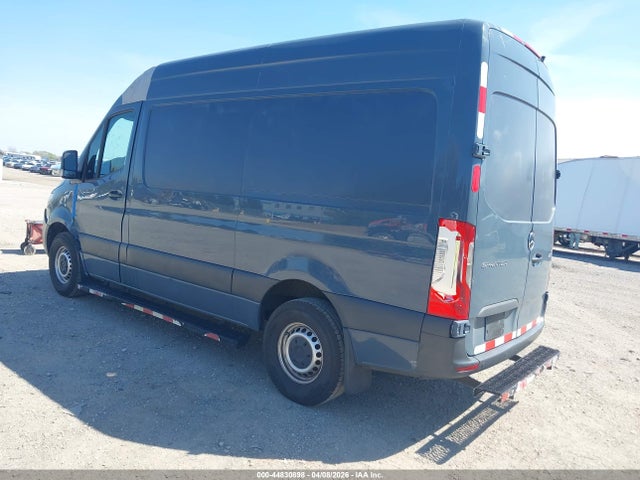 Mercedes-Benz Sprinter 2500 Standard Roof V6