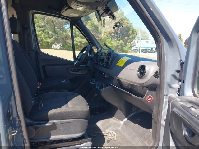 Mercedes-Benz Sprinter 2500 Standard Roof V6